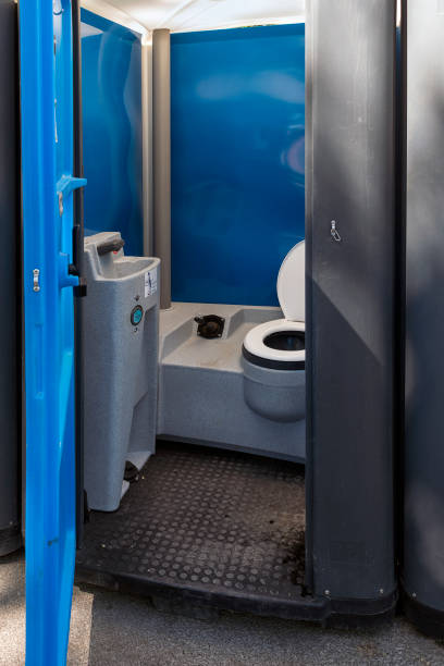 Best Portable toilet rental for construction  in Upper Fruitland, NM